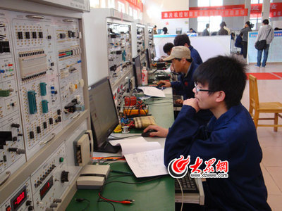 中職組電工電子技術(shù)技能大賽在安丘市隆重舉行 - 教育頻道 - 大眾網(wǎng)